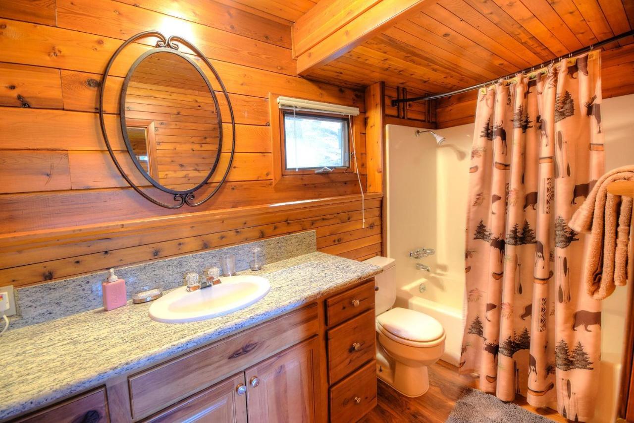 Treetops Cabin โยเซมิตีเวสต์ ภายนอก รูปภาพ